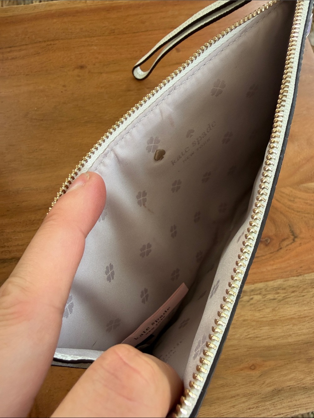 NWOT Kate Spade Margaux Enamel Spade Wristlet - Picture 4 of 4